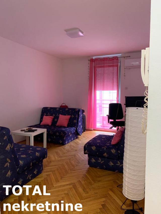 1 Jednosoban stan NOVI SAD, 113300€