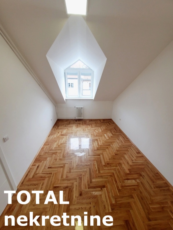 3. 5 Troiposoban stan NOVI SAD, 218360€