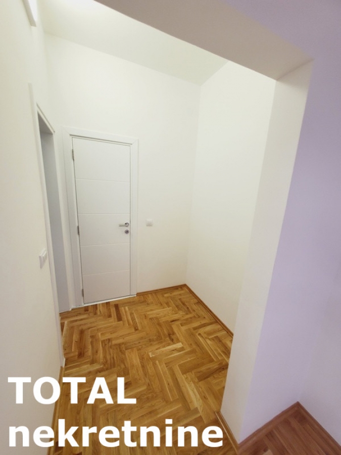 3. 5 Troiposoban stan NOVI SAD, 218360€