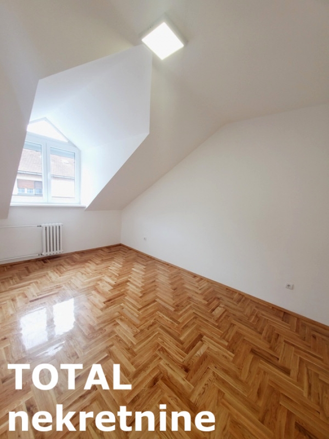 3. 5 Troiposoban stan NOVI SAD, 218360€