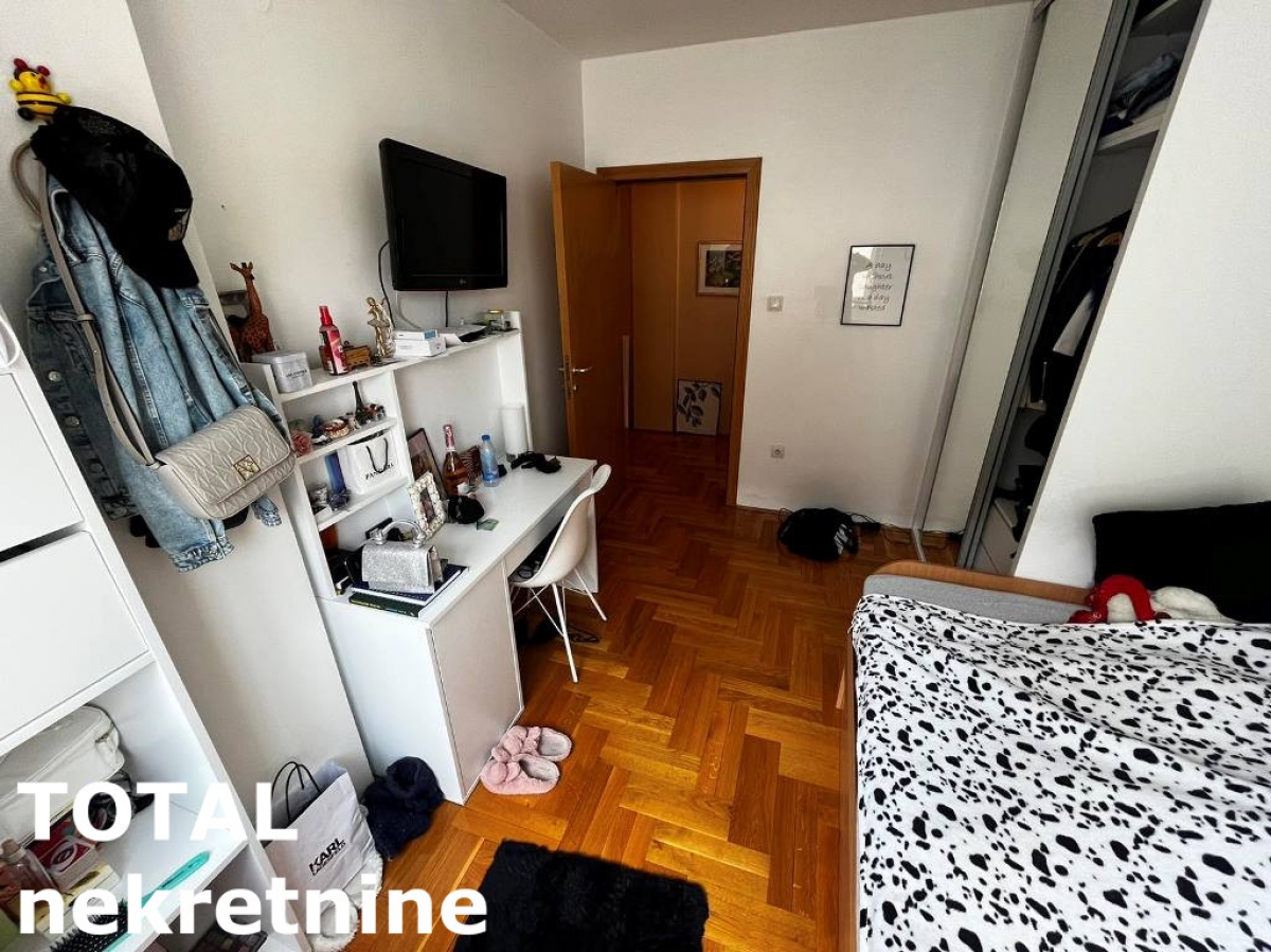 4. 5 Četvoroiposoban stan NOVI SAD, 248750€