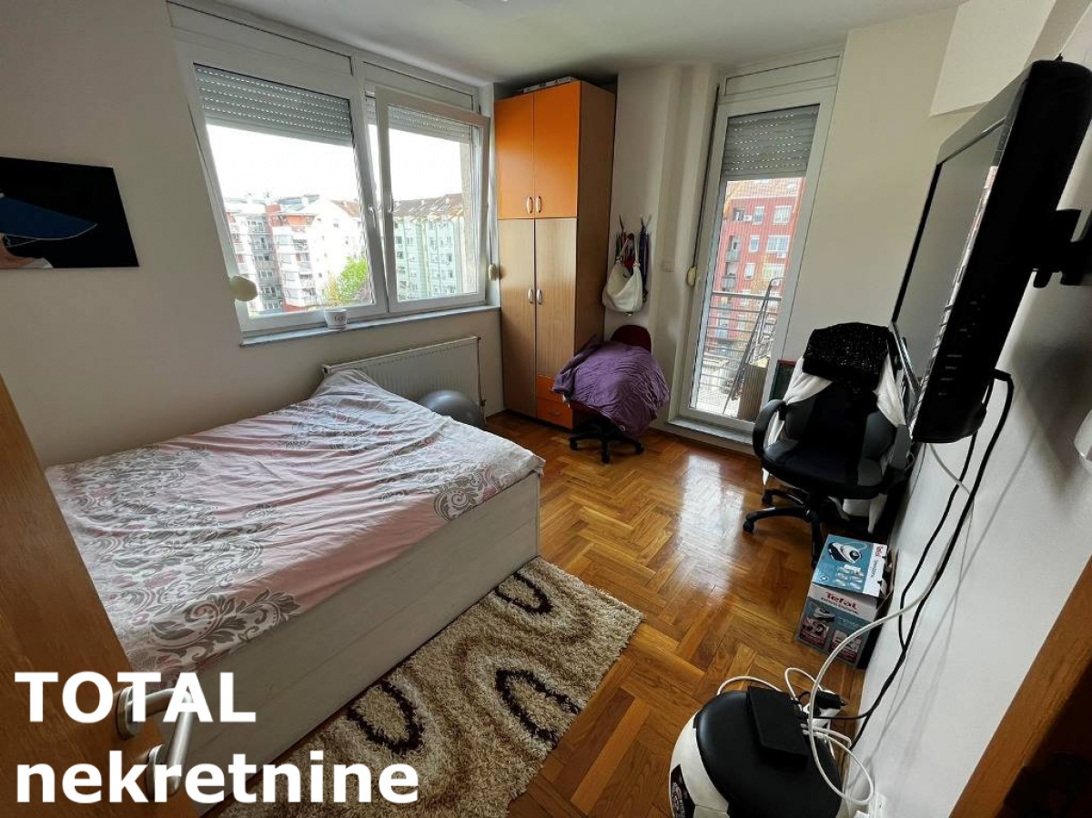 4. 5 Četvoroiposoban stan NOVI SAD, 248750€