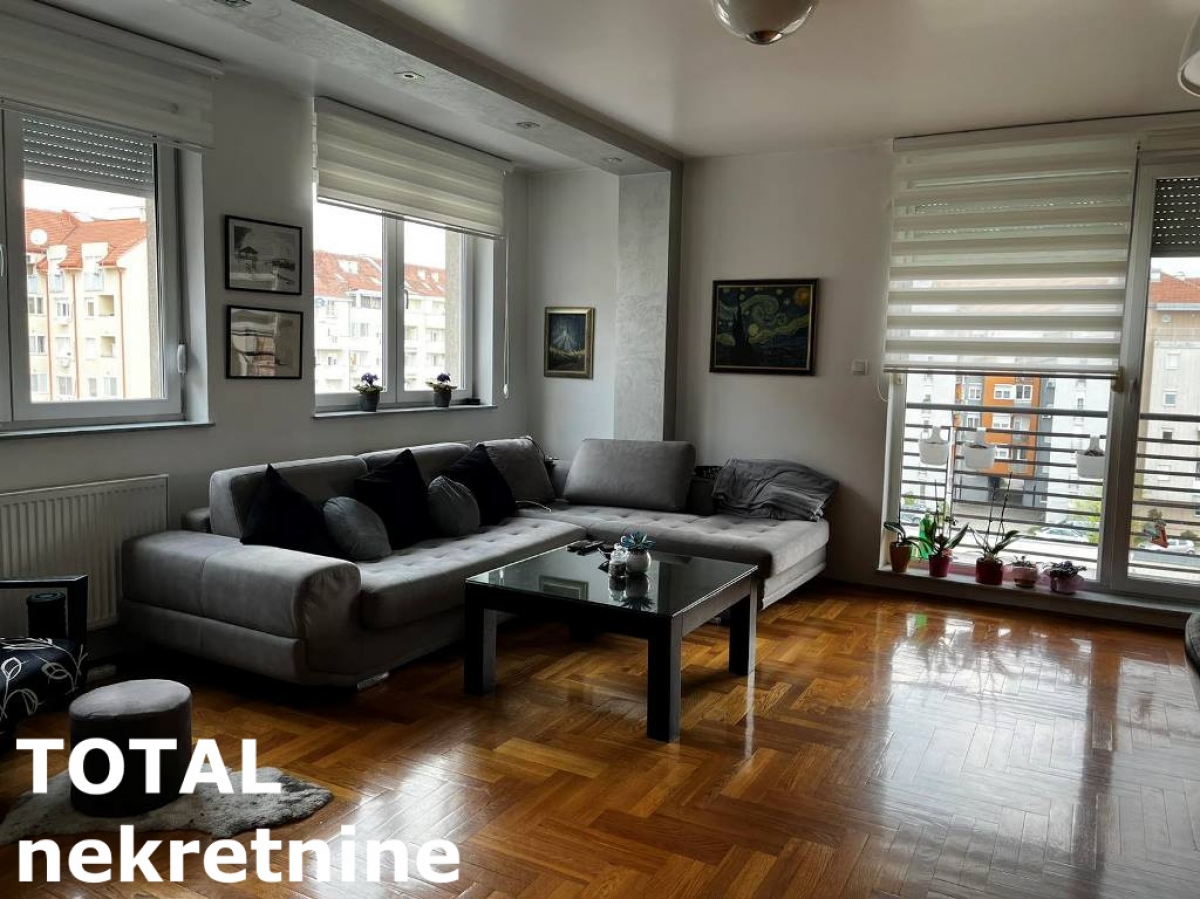 4. 5 Četvoroiposoban stan NOVI SAD, 248750€