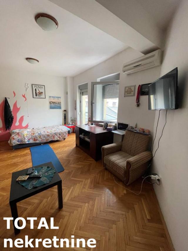 1 Jednosoban stan NOVI SAD, 71400€