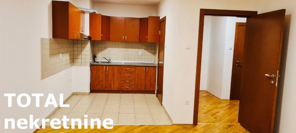 2 Dvosoban stan NOVI SAD, 130300€