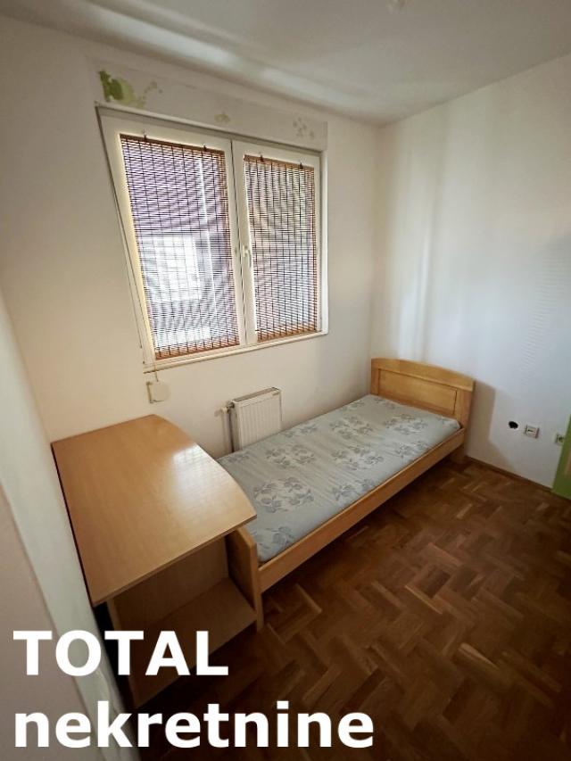 2. 5 Dvoiposoban stan NOVI SAD, 92700€