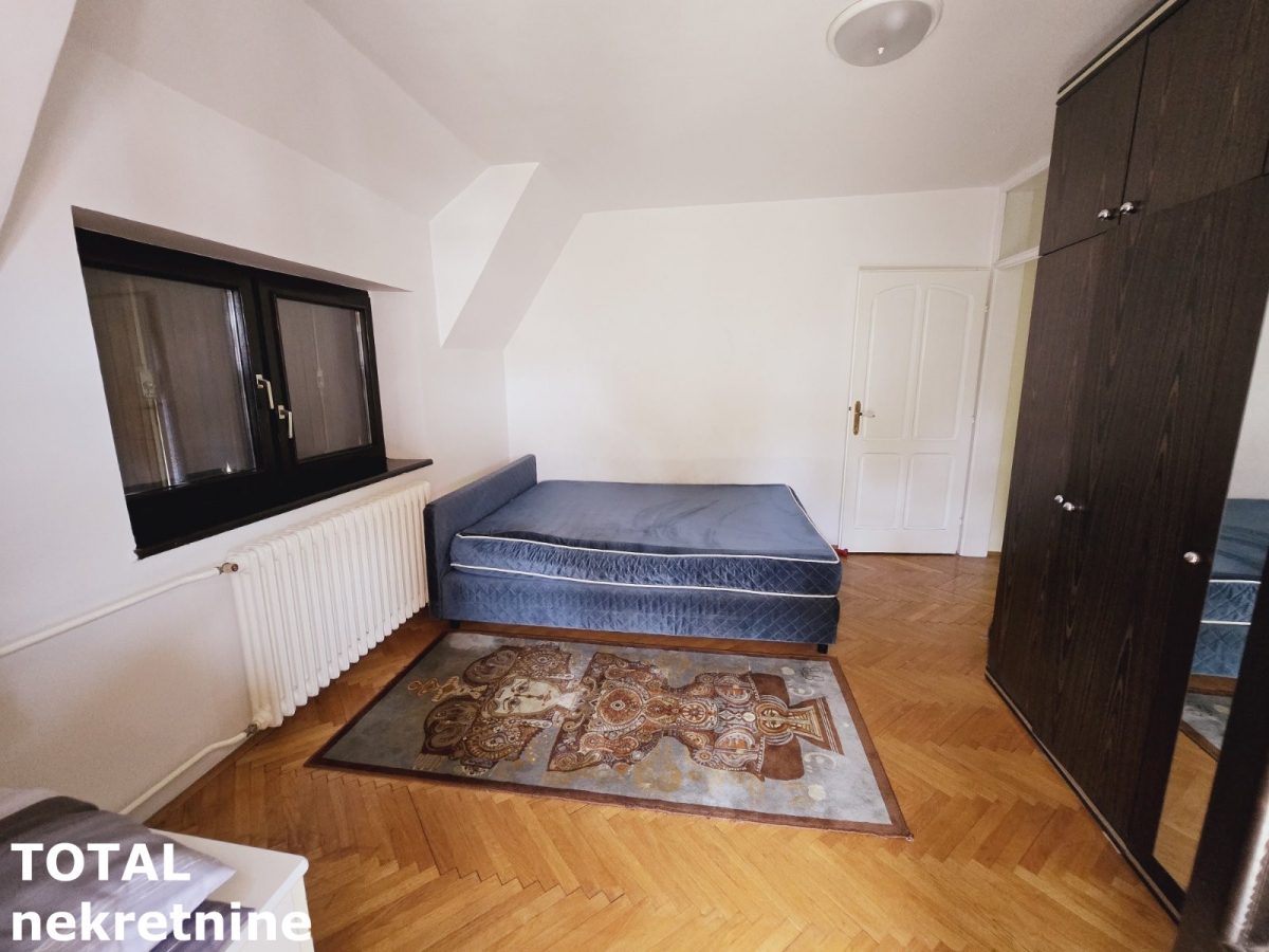 6 Šestosoban stan NOVI SAD, 345050€