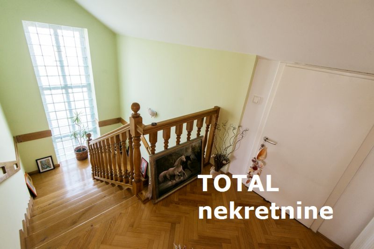 KUćA PETROVARADIN, 370800€