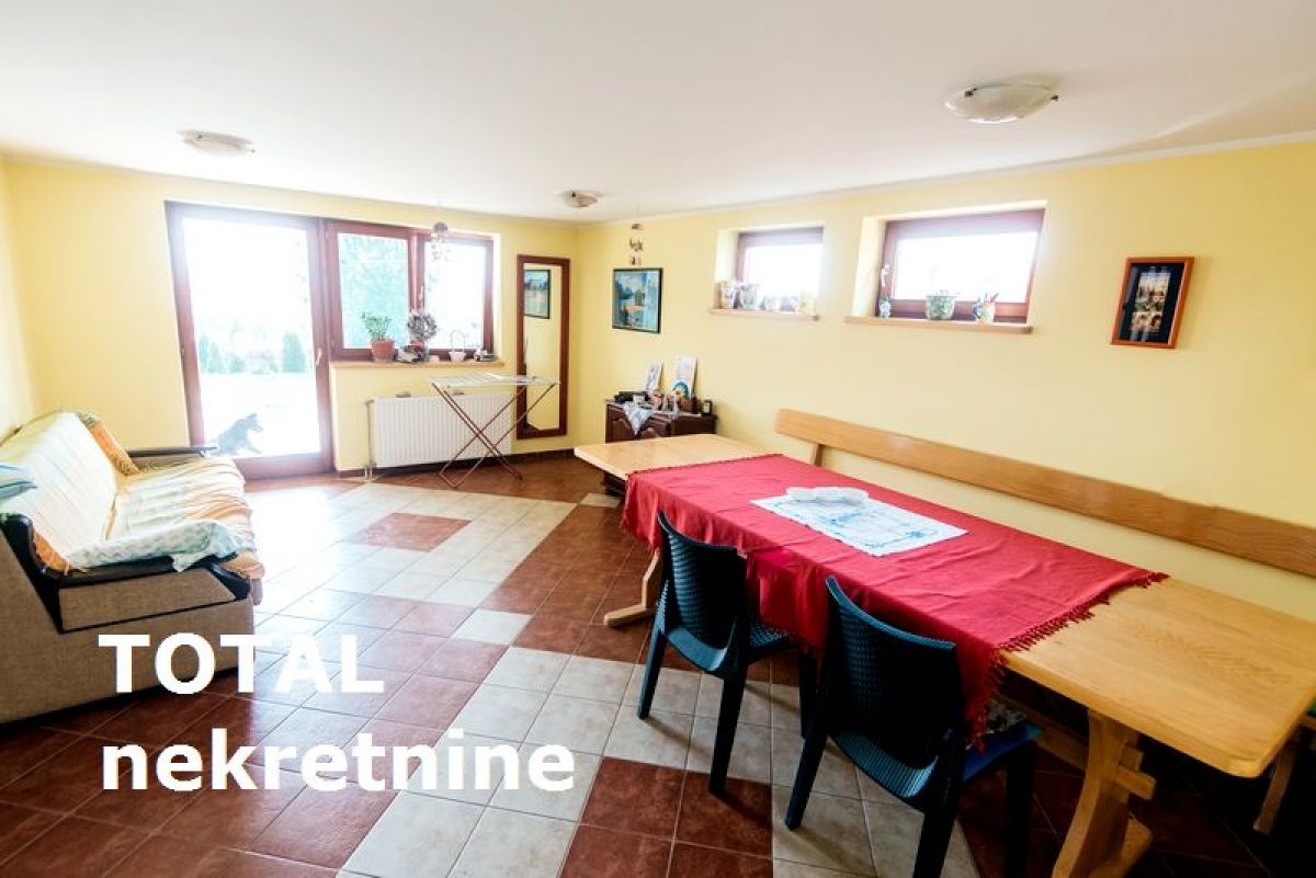 KUćA PETROVARADIN, 370800€