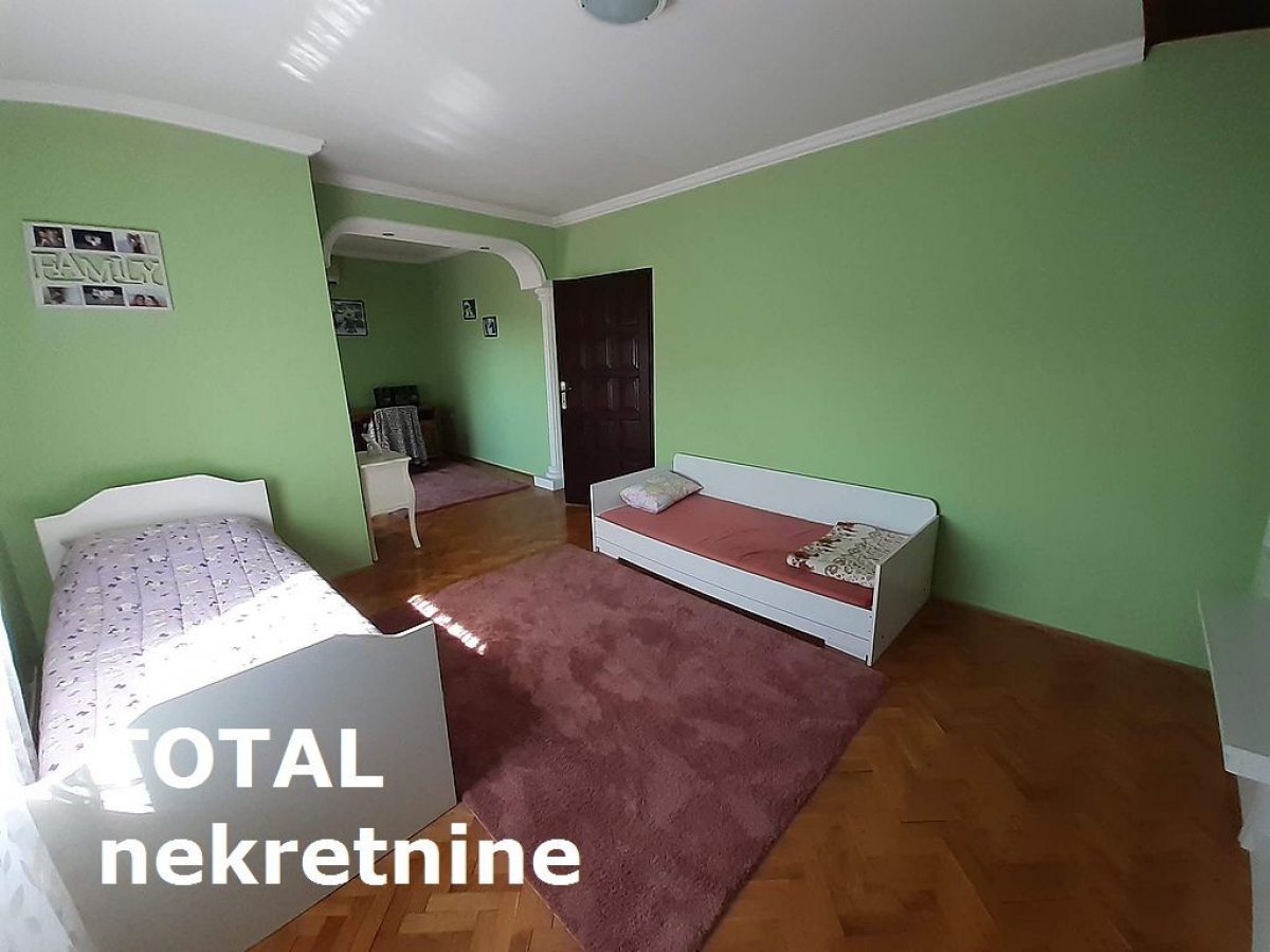 KUćA VETERNIK, 329600€