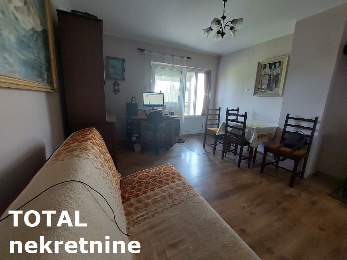 KUćA VETERNIK, 180250€