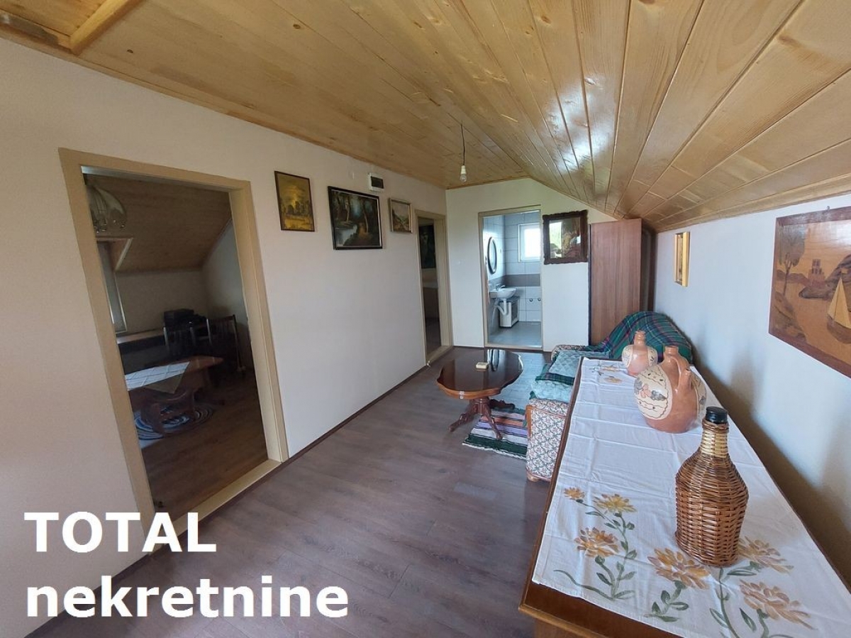 KUćA VETERNIK, 180250€