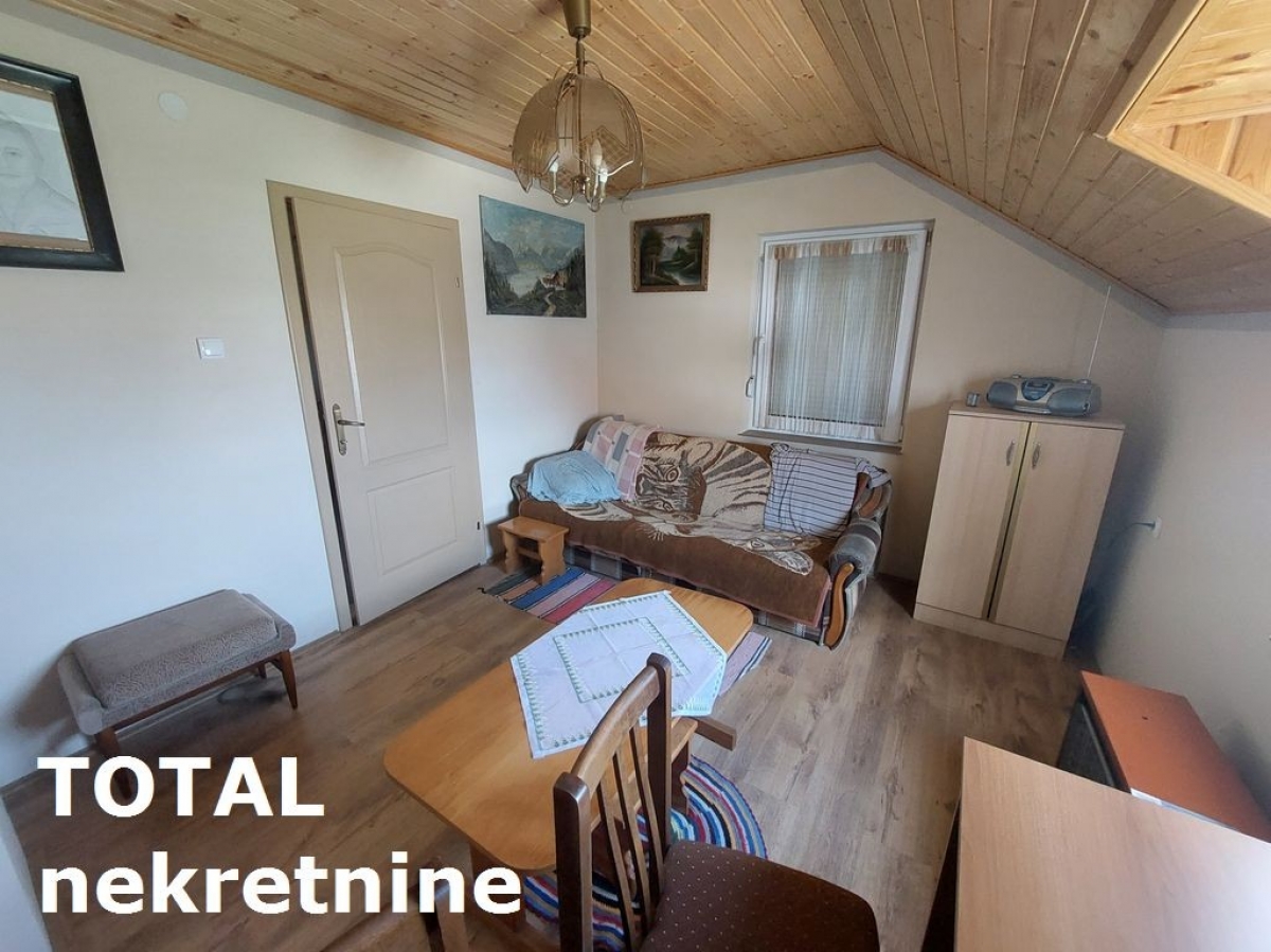 KUćA VETERNIK, 180250€