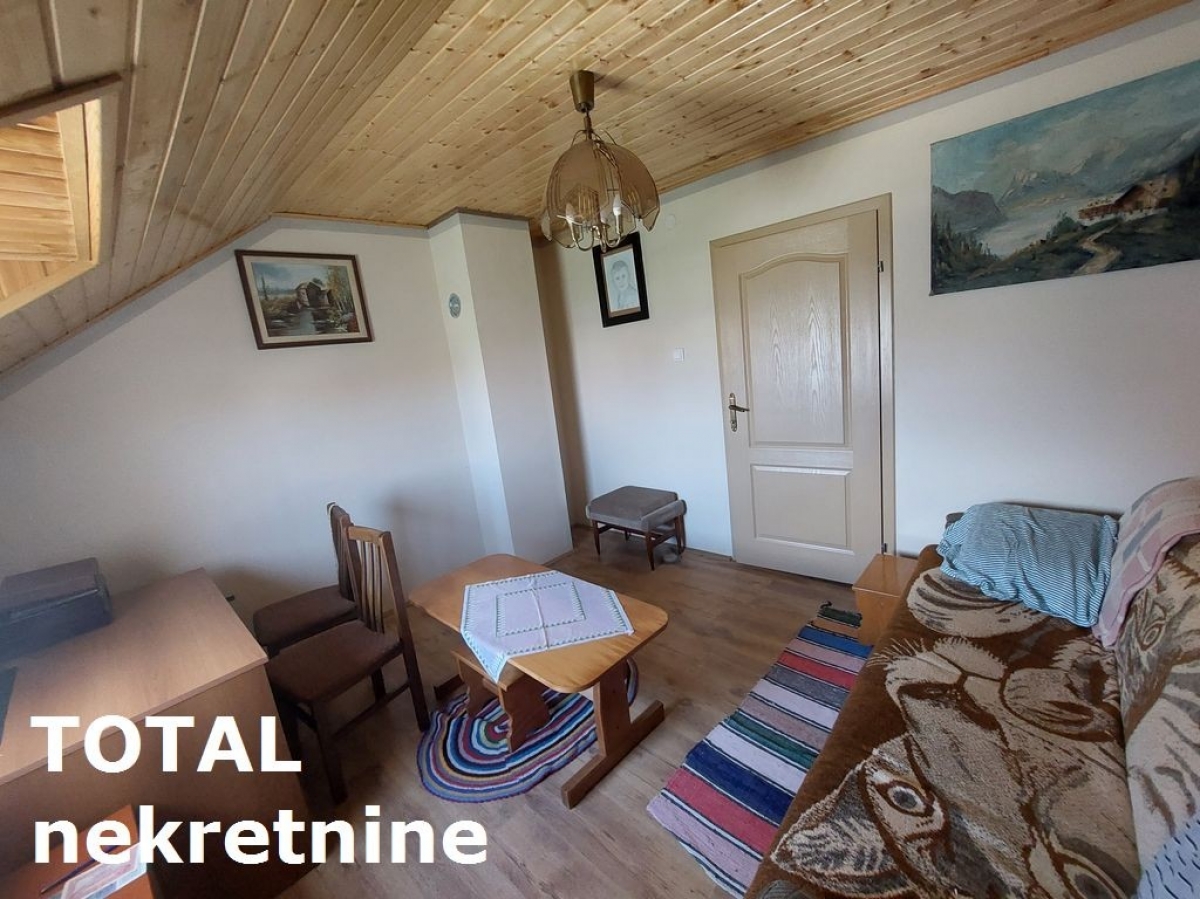 KUćA VETERNIK, 180250€