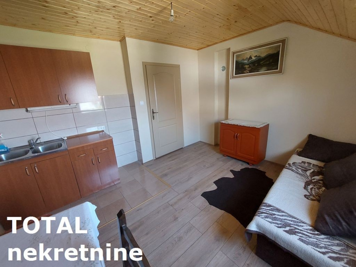 KUćA VETERNIK, 180250€