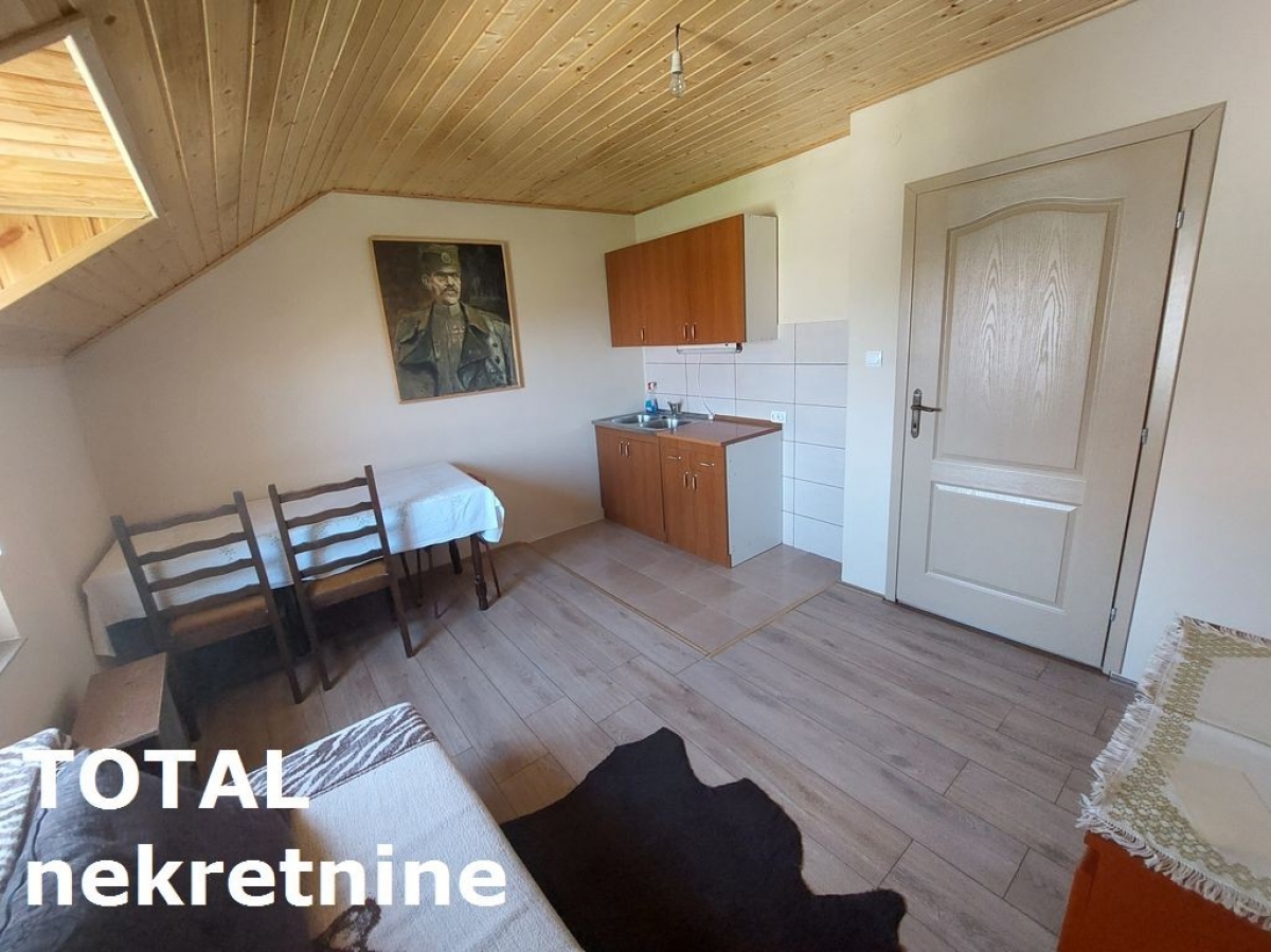 KUćA VETERNIK, 180250€