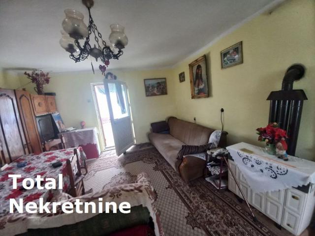 KUćA SREMSKI KARLOVCI, 97850€