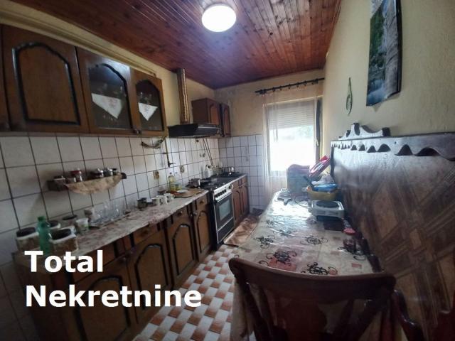 KUćA SREMSKI KARLOVCI, 97850€