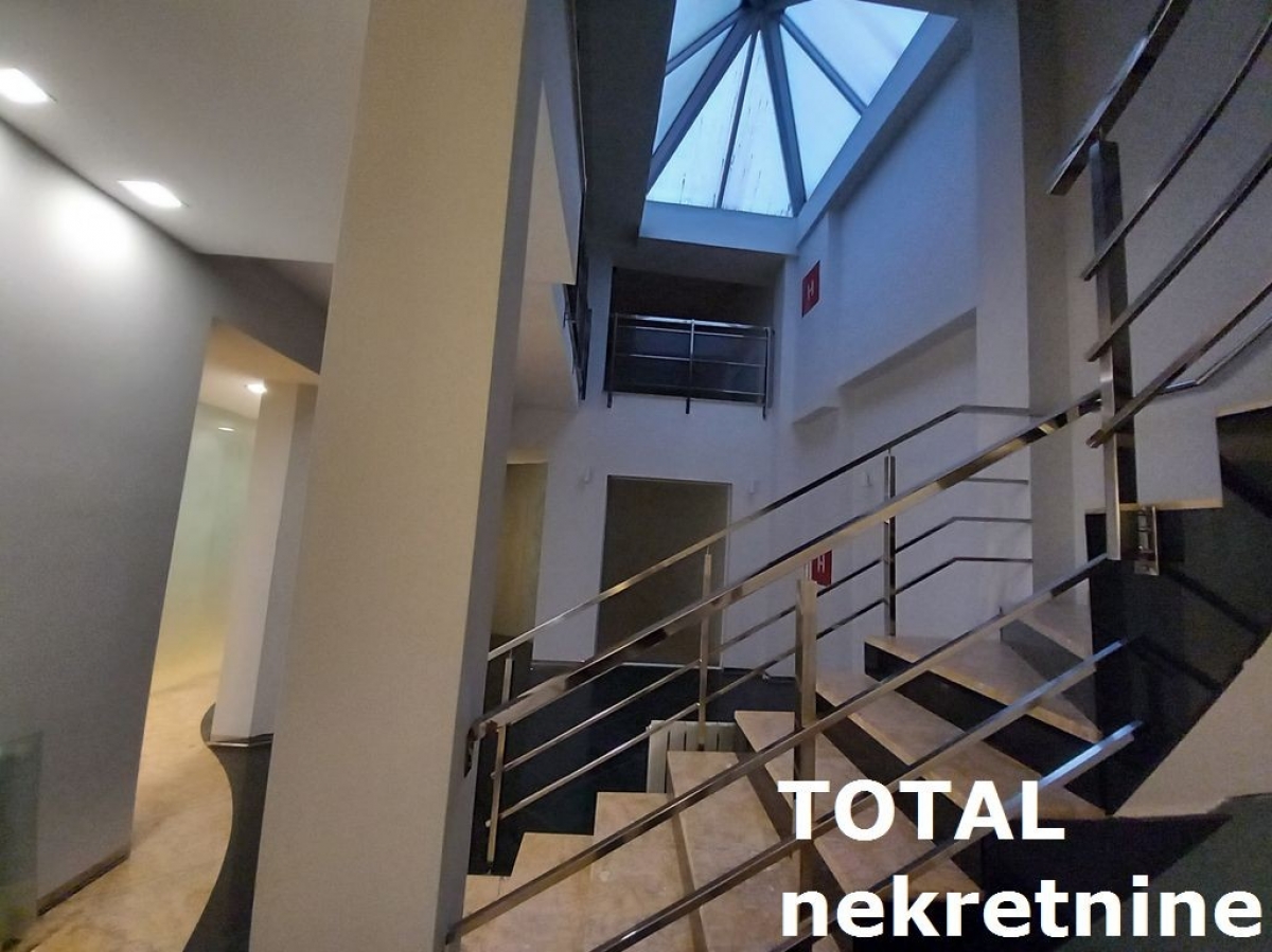 LOKAL NOVI SAD, 1250000€