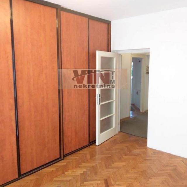 VOZDOVAC VOJVODE STEPE 75m2 , 176000e