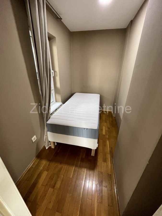 Lux Duplex Penthouse na granici Đerma i Liona, 157m2