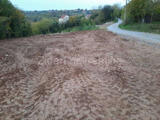 Barajevo, Srednji kraj, plac 33 ara