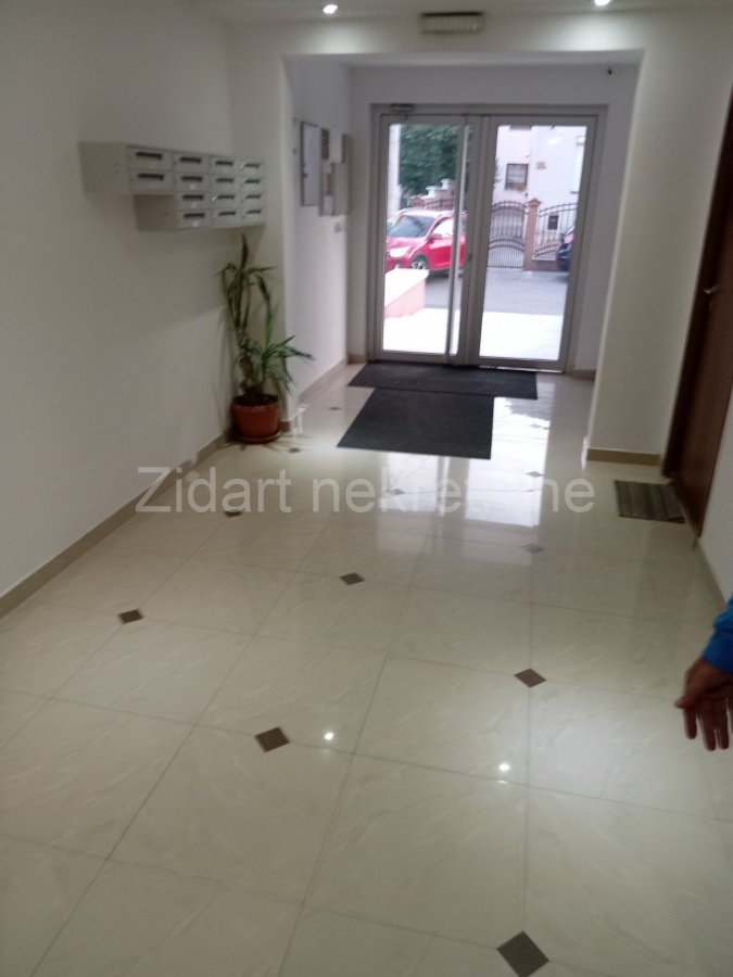 Zemun, Slavonska, 2, 0, 50m2, lux, kompletan nameštaj, bez ulaganja 