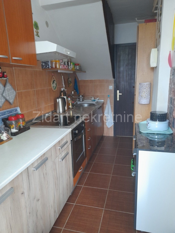 Obrenovac, Rvati, Gaj 2, stan dupelx 75m2