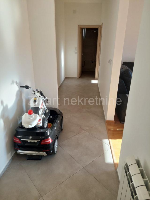 Ledine, Hollywoodland, 2. 0, 65m2, parking mesto, uknjižen