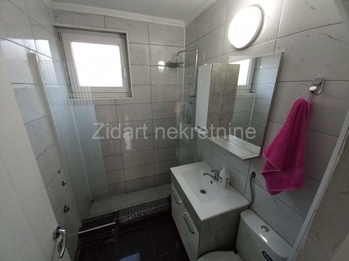 Labudovo brdo, Generala Zgonjanina, 78m2, kompletno renoviran