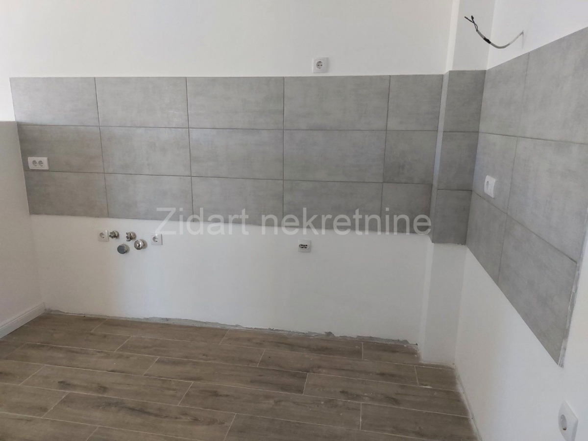 Zemun, Banijska, novogradnja, 70m2