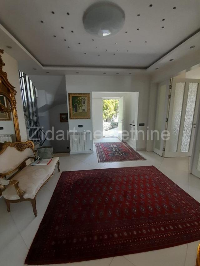 Dedinje, LUX, vila 800m2, 11a, bazen