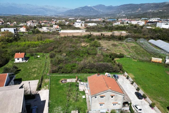 For sale is urbanized land in Radanovici, Kotor