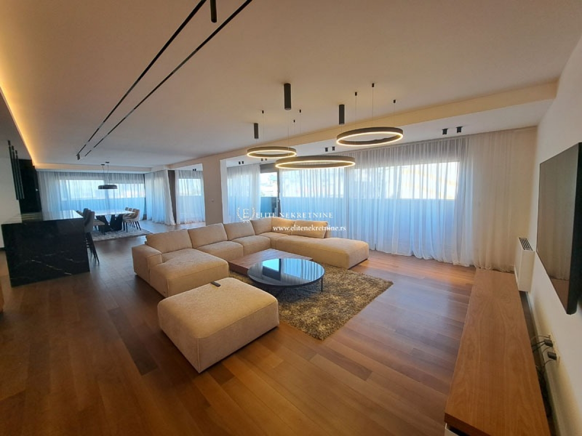 Luksuzan Penthouse  sa pogledom Hram, Vracar