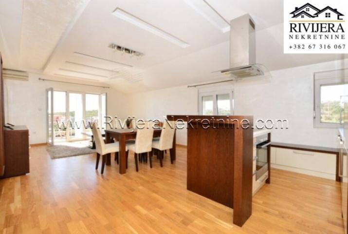 Sale of a two-bedroom apartment with swimming pool Krimovica Kotor