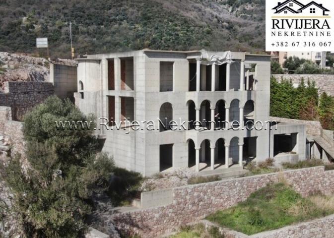 Prime location waterfront Villa in the under-construction Milocer Budva