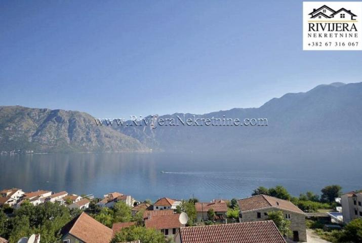 Luxury apartments in a newly built building in Prcanj Kotor