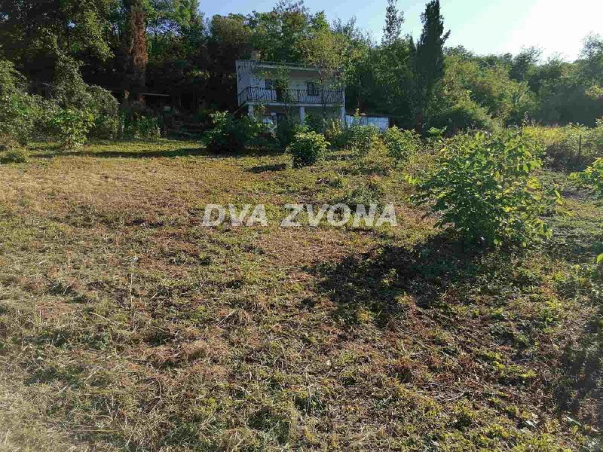 BANSTOL, VEOMA ATRAKTIVNA PARCELA OD 4. 200 m2