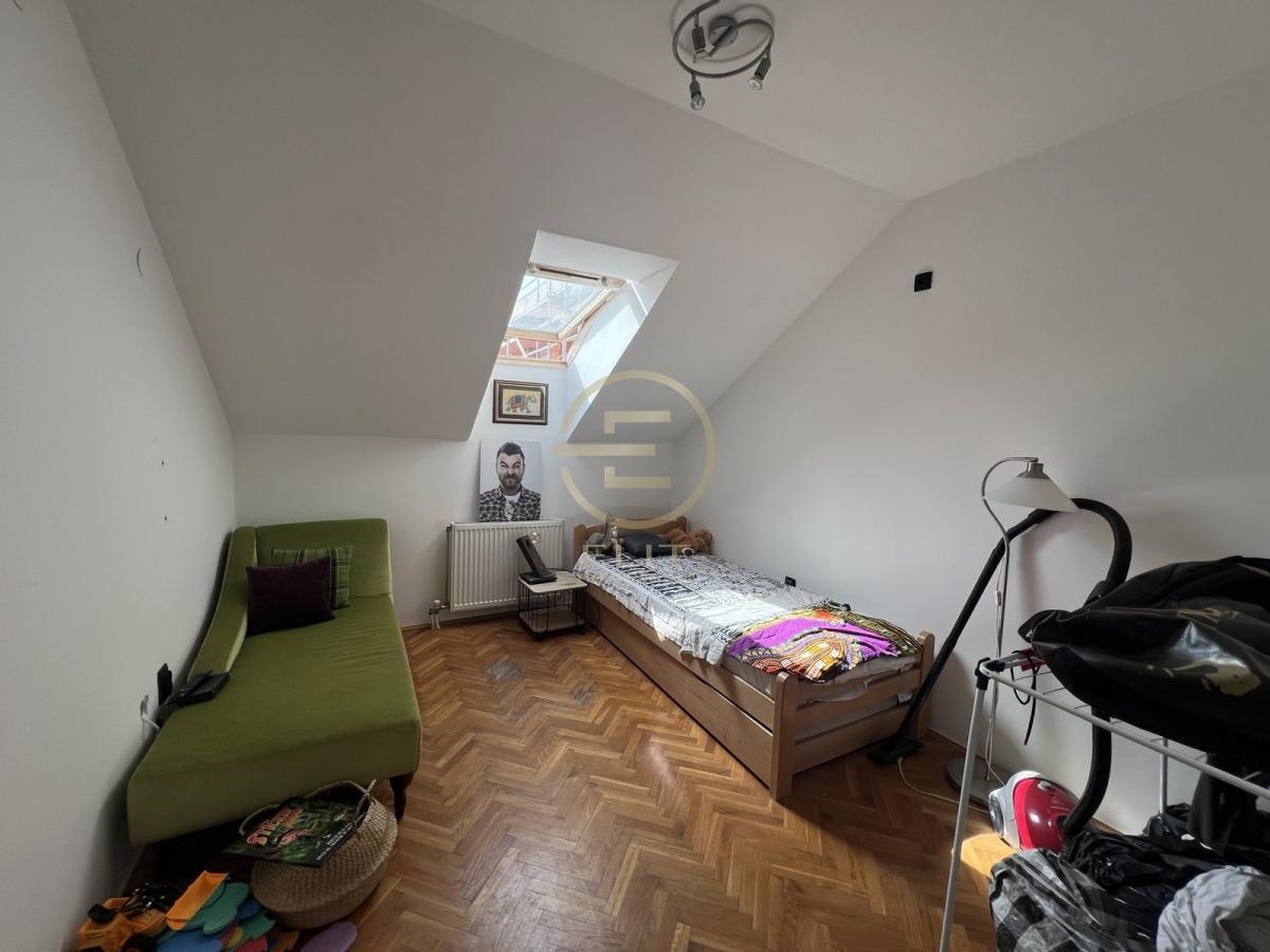 Četvorosoban Duplex 96m2 + 10m2 terasa, Povoljno!