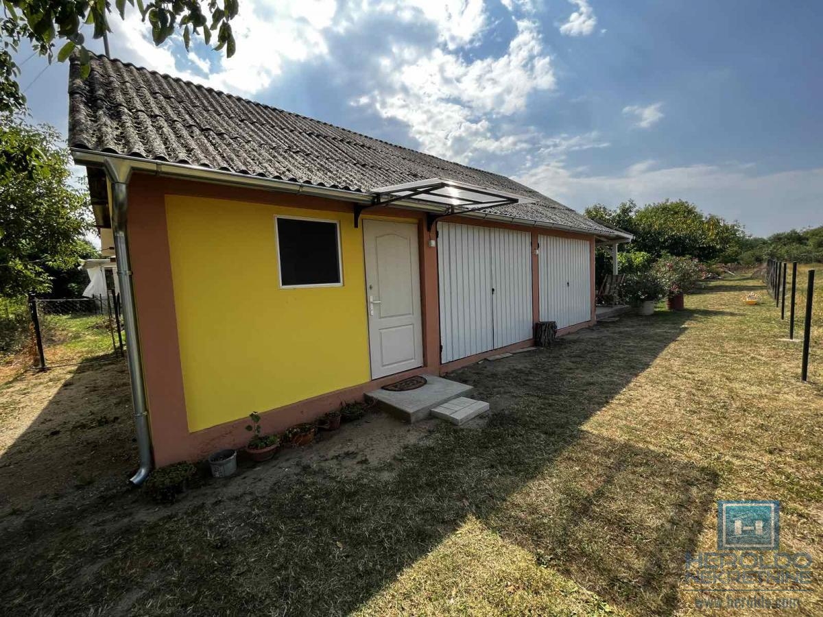 Ground floor cottage with a large plot