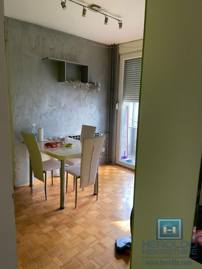 Two-room renovated apartment in the first zone of the city center