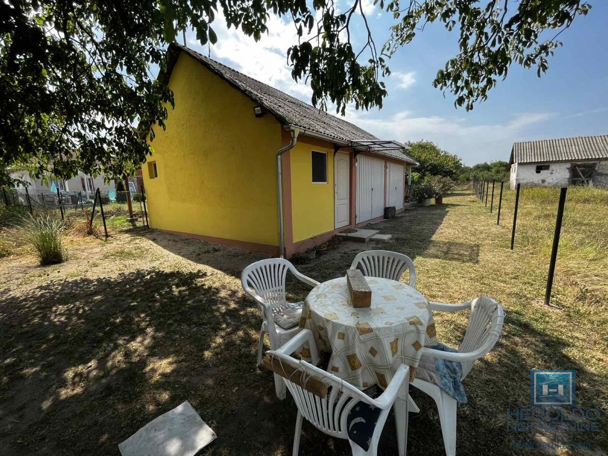 Ground floor cottage with a large plot