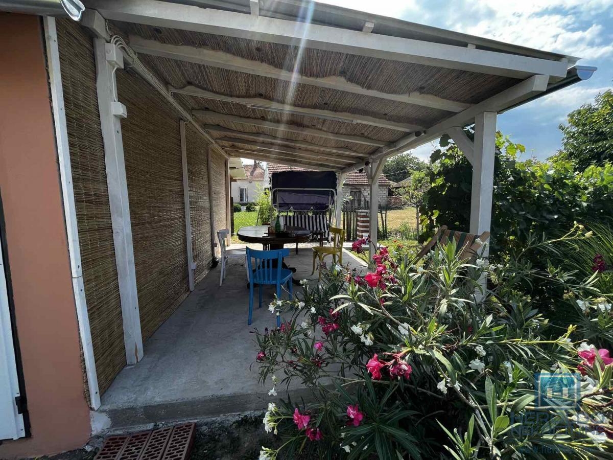 Ground floor cottage with a large plot