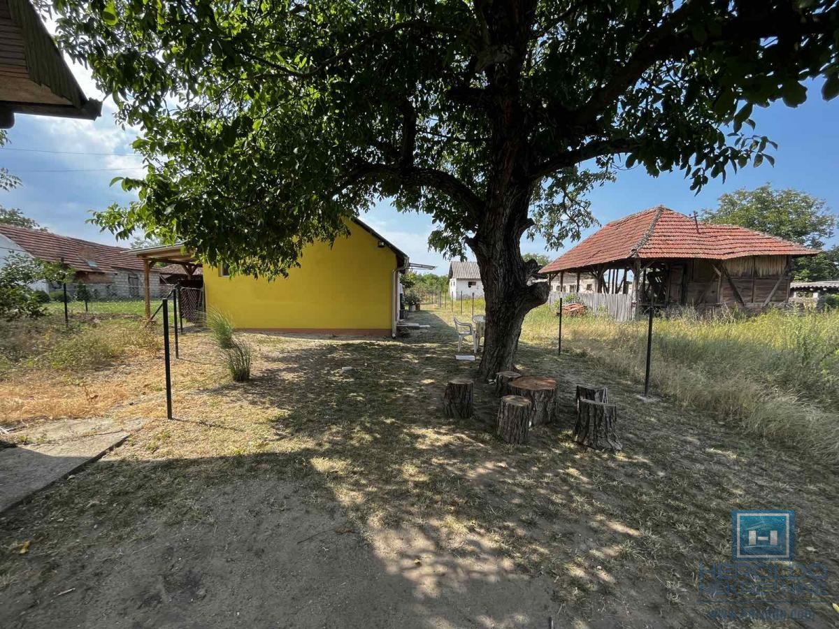 Ground floor cottage with a large plot