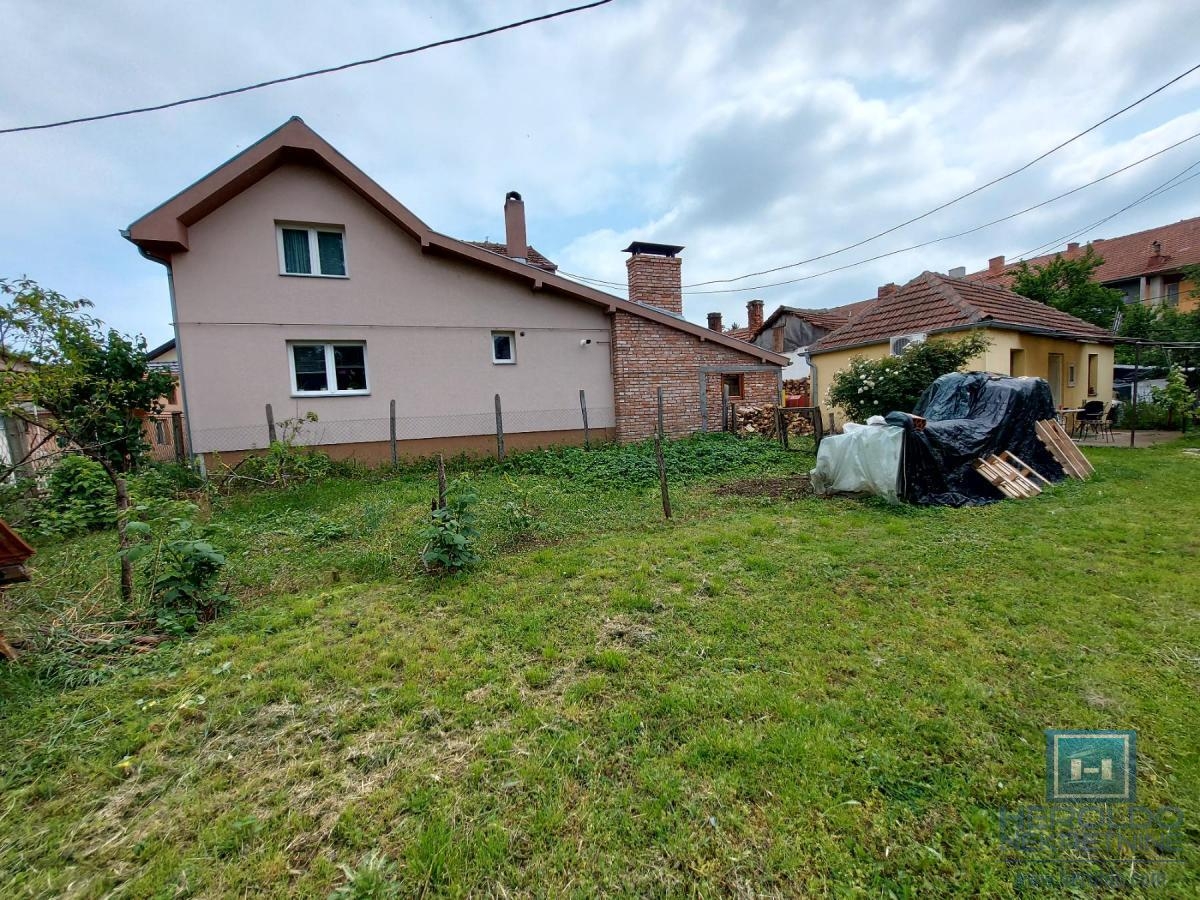 A smaller house near the Aqua Park