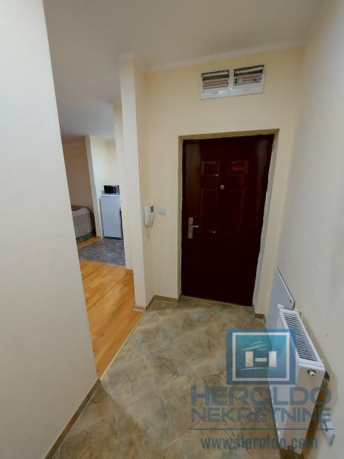 Move-in two-room apartment, Vašarište