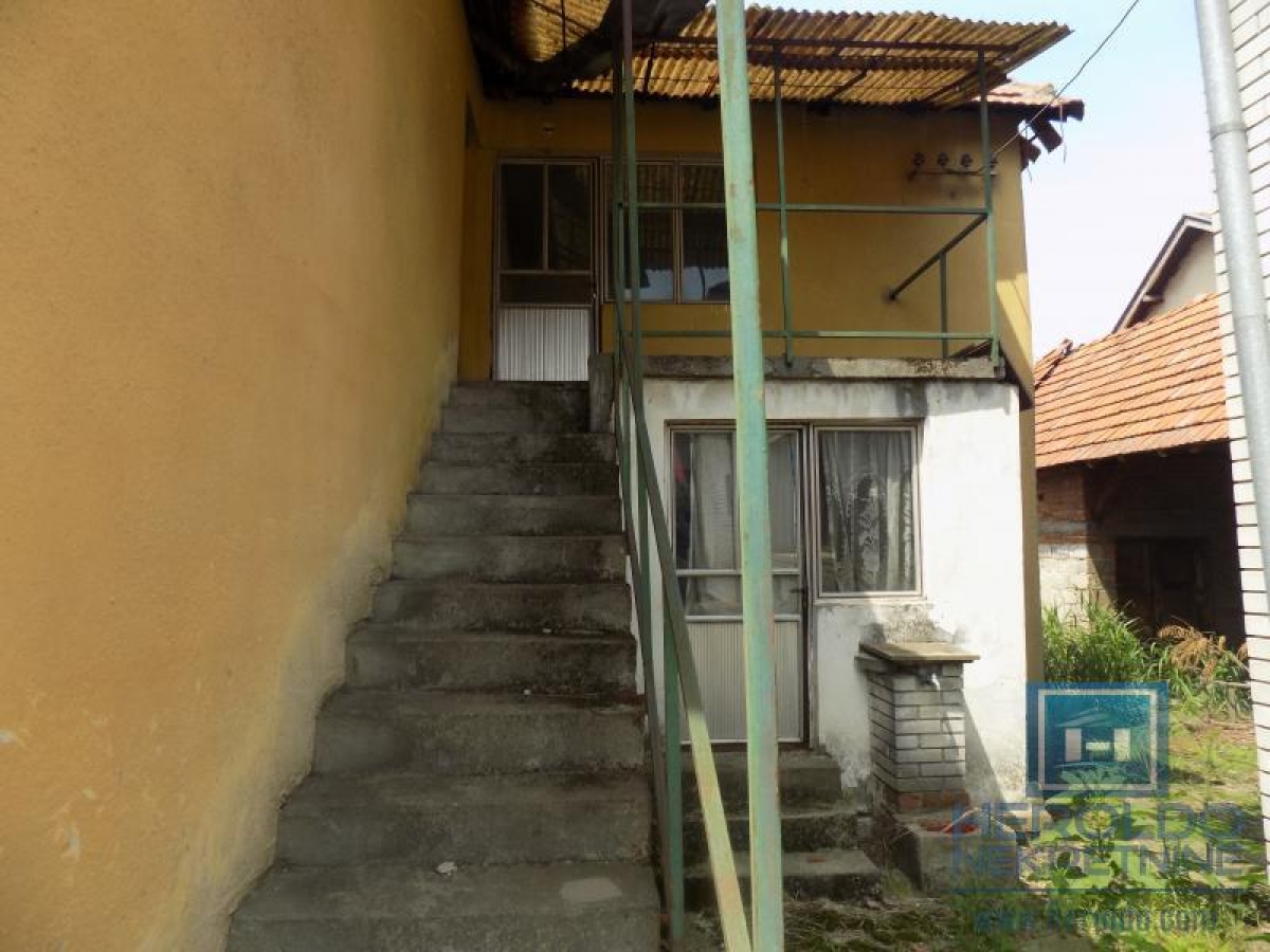 A one-story house for sale in Ćuprija on a plot of 9 ares