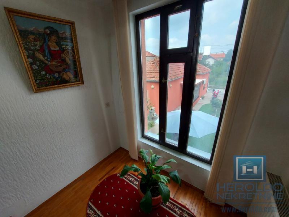 Two houses with a total area of 198m2 on a plot of 8a in the village of Rakitovo