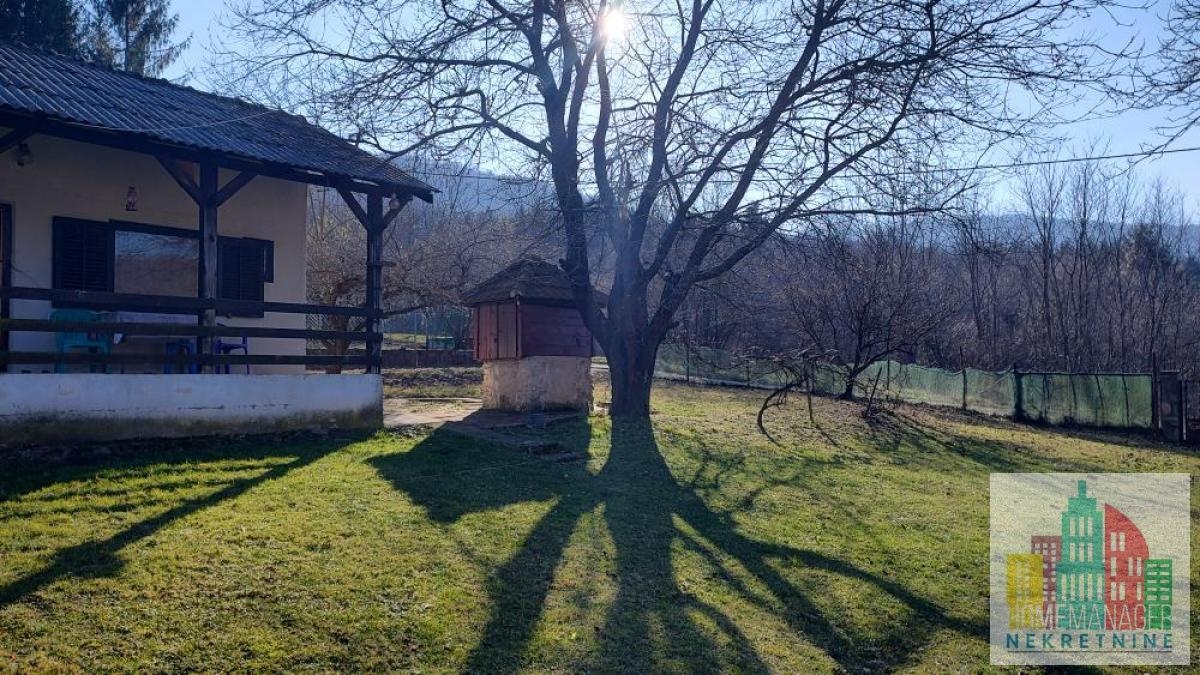 Prodaja, Kuća, 56m2 , Okolina