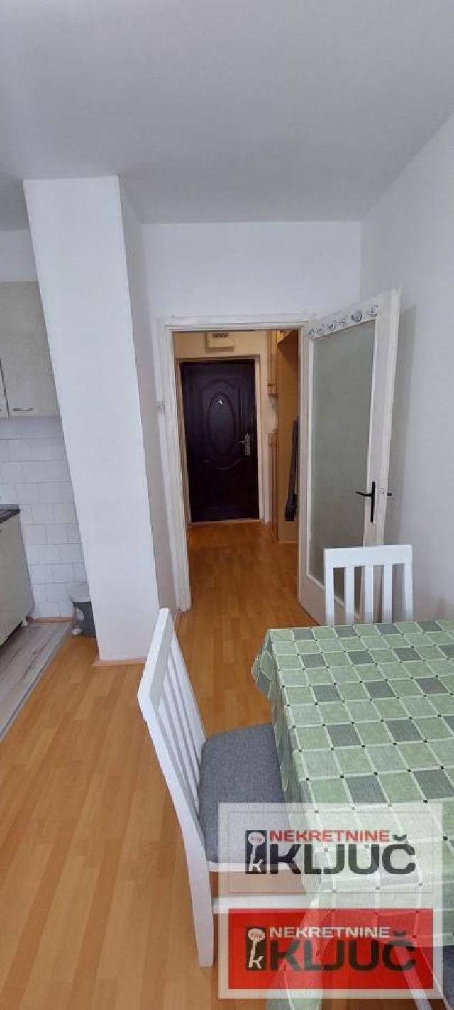 Bulevar Kralja Petra I, 32m2, Jednosoban, Uknjižen